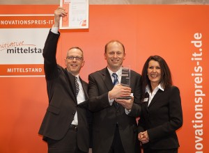 ASSMANN-Innovationspreis-IT-Uebergabe